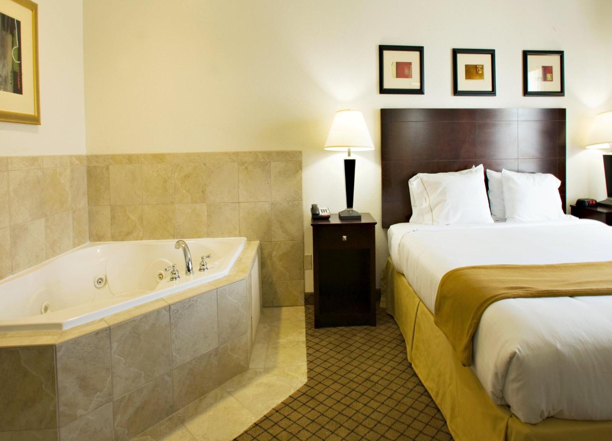 Holiday Inn Express Childress By Ihg Esterno foto