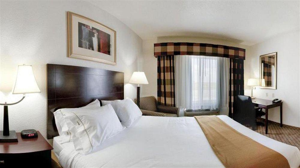 Holiday Inn Express Childress By Ihg Esterno foto