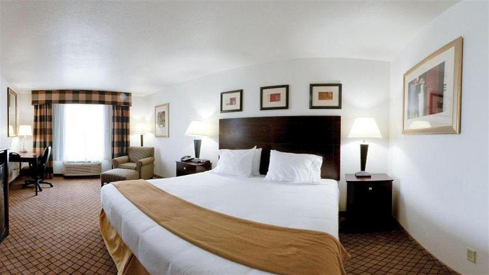 Holiday Inn Express Childress By Ihg Esterno foto